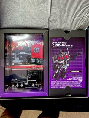 NIB - Hot Wheels Transformers Nemesis Prime Mattel Creations RLC
