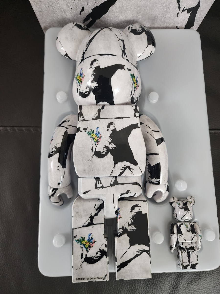 Medicom Bearbrick FLOWER BOMBER 100% & 400% Banksy Graffiti US