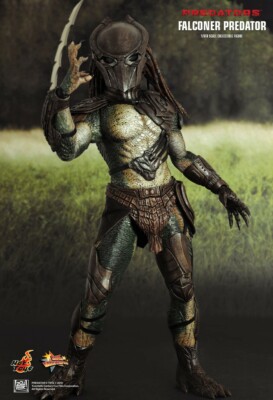 Hot Toys - MMS137 - Predators: 1/6 scale Falconer Predator (New