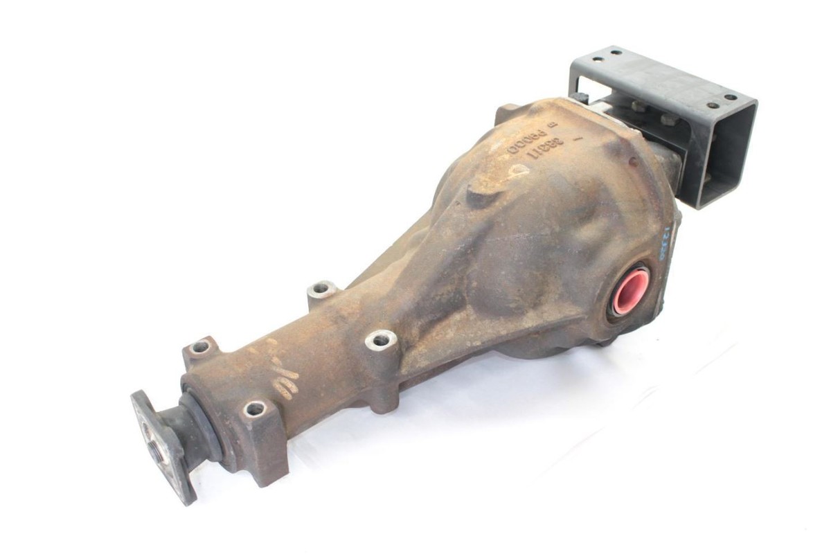 84-86 Nissan 300ZX Z31 3.70 Gear Ratio Rear Differential Carrier