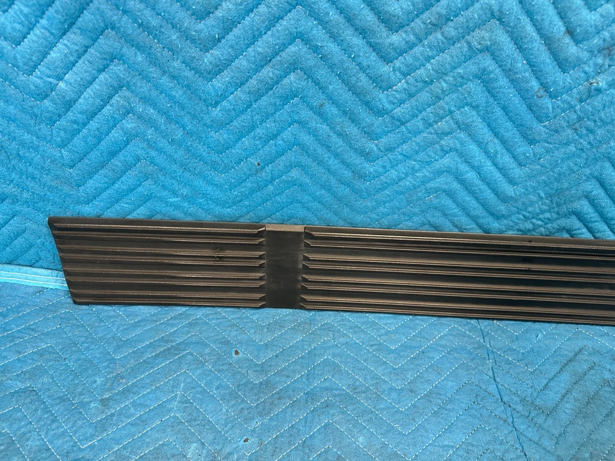 Lexus GX470 Running Board Step Plate Passenger's Side 51771-6A080