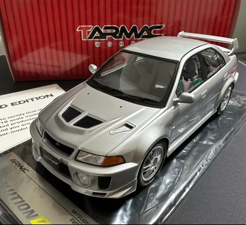 SUPER RARE* Tarmac Works 1/18 Mitsubishi Lancer Evolution Evo V