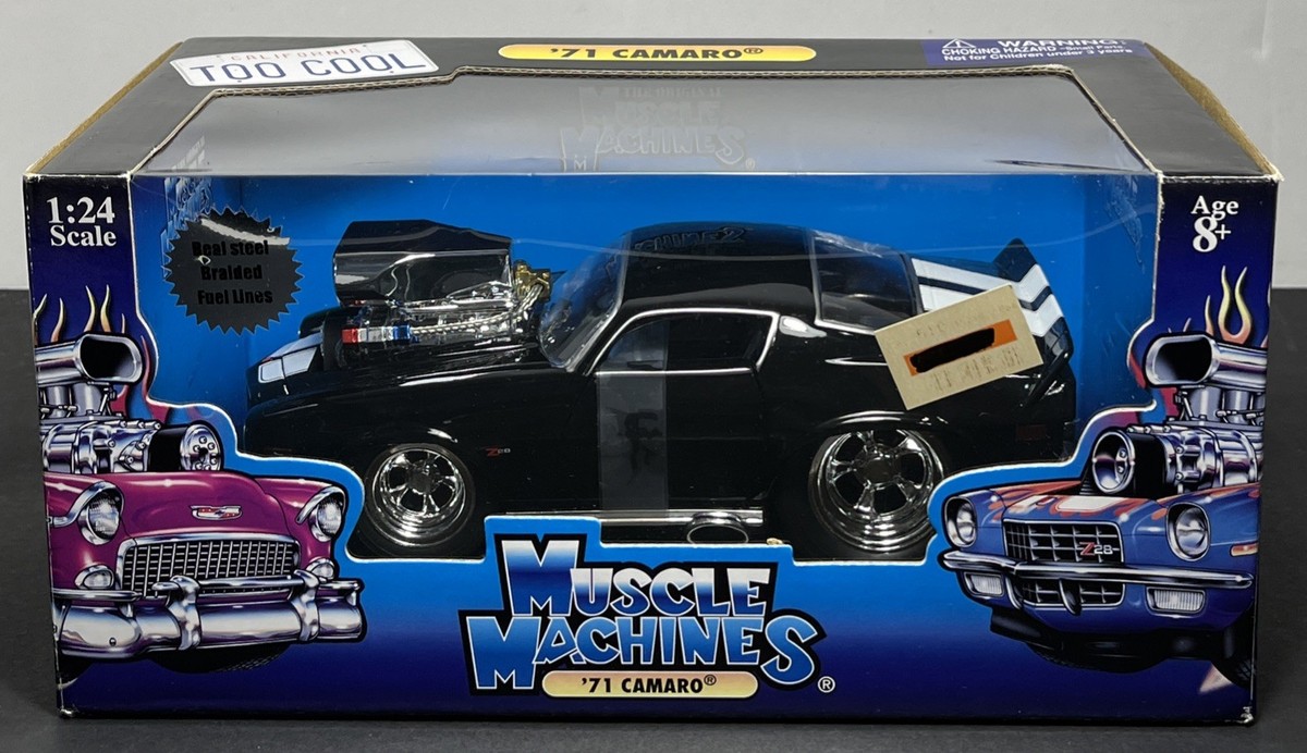 Muscle Machines 2005 Too Cool 1971 Chevy Camaro 1:24 Scale Diecast