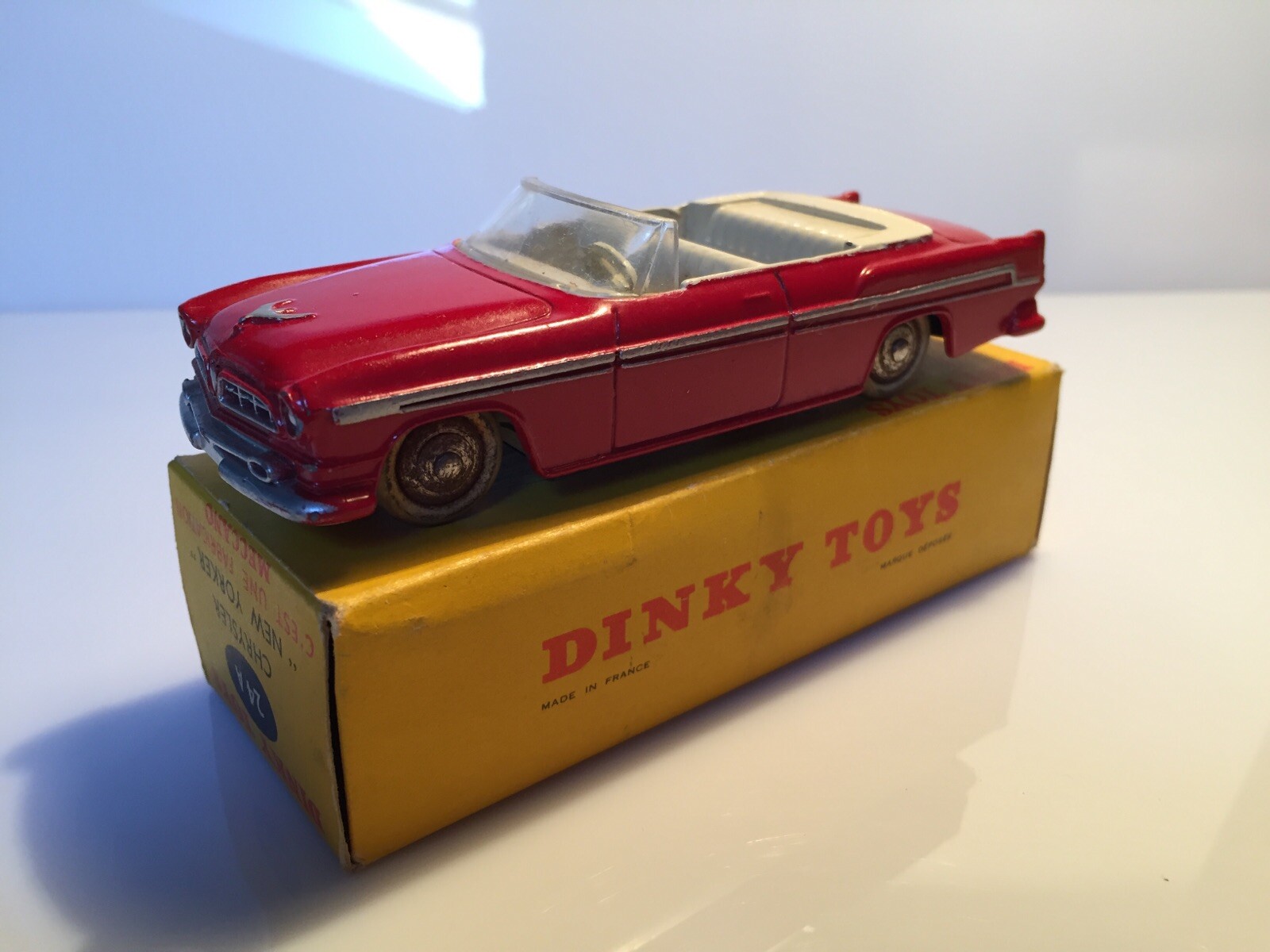 Dinky 24A, Chrysler New Yorker - Free Price Guide & Review