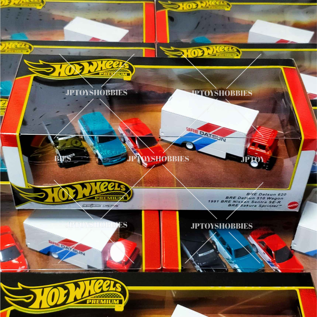 Hot Wheels Premium Collector Set BRE Datsun, Nissan Sentra, Sakura