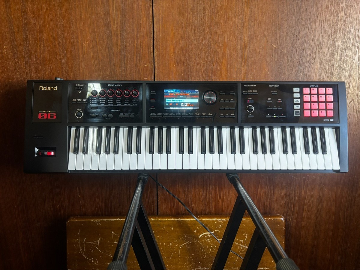Roland FA-06 61-key Ver 2.03 Music Workstation w/ gig bag | eBay