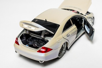 RARE Maisto Playerz Diecast Mercedes-Benz CLS-Class 1:18 NEW IN