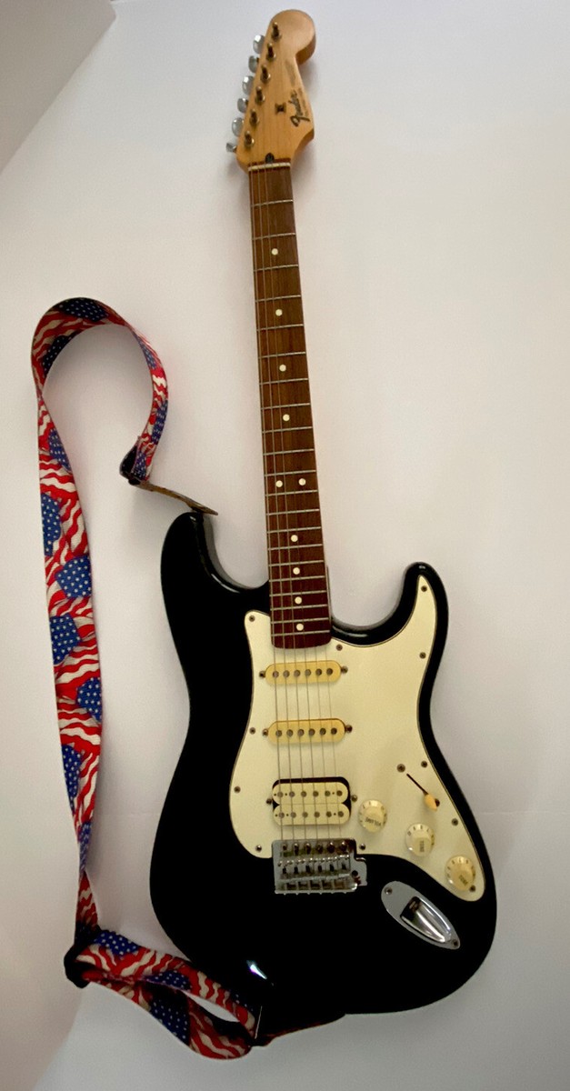 Fender Standard Stratocaster 1996 MIM HSS Black Rosewood Fretboard