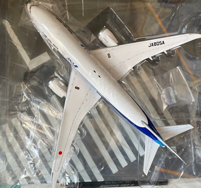 SALE! 1/200 HOGAN ANA Boeing 787-8 JA805A With RWY display base