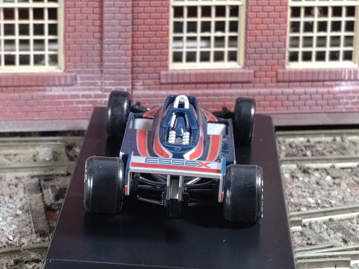F1 1980 / Team Lotus / Lotus 81 / No11 / 1/64 Diecast Car / Kyosho