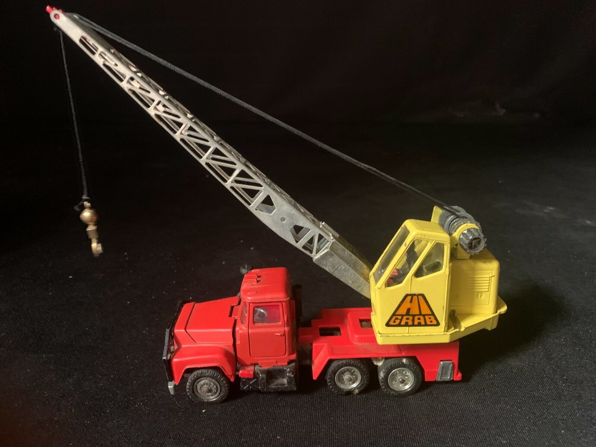 Corgi Major #1154 Mack-Priestman Crane Truck Diecast (Vintage
