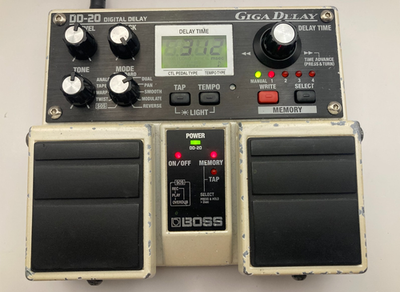 Boss DD-20 Digital Delay Giga Delay Guitar Effect Pedal Tested