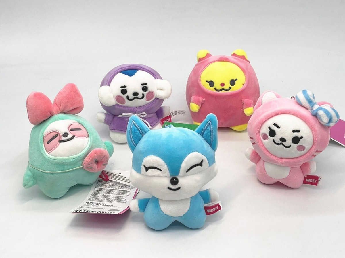 15CM ITZY WDZY Plush Doll Toy Keychain Cartoon Yeji Chaeryeong