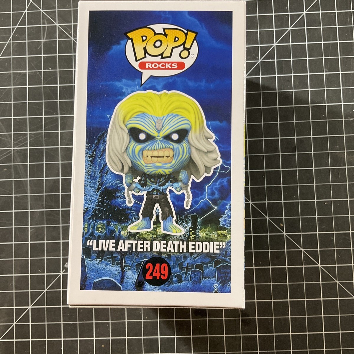 Iron Maiden - FUNKO POP! ROCKS: Iron Maiden- Eddie - Live After