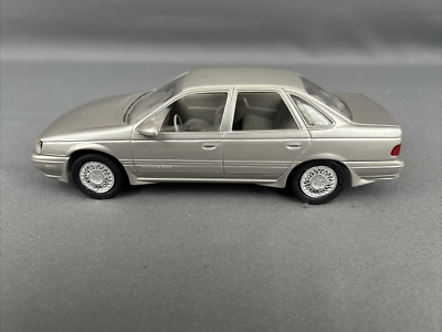 Ertl 1989 Ford Taurus SHO Dealer Promo Car Light Titanium Metallic