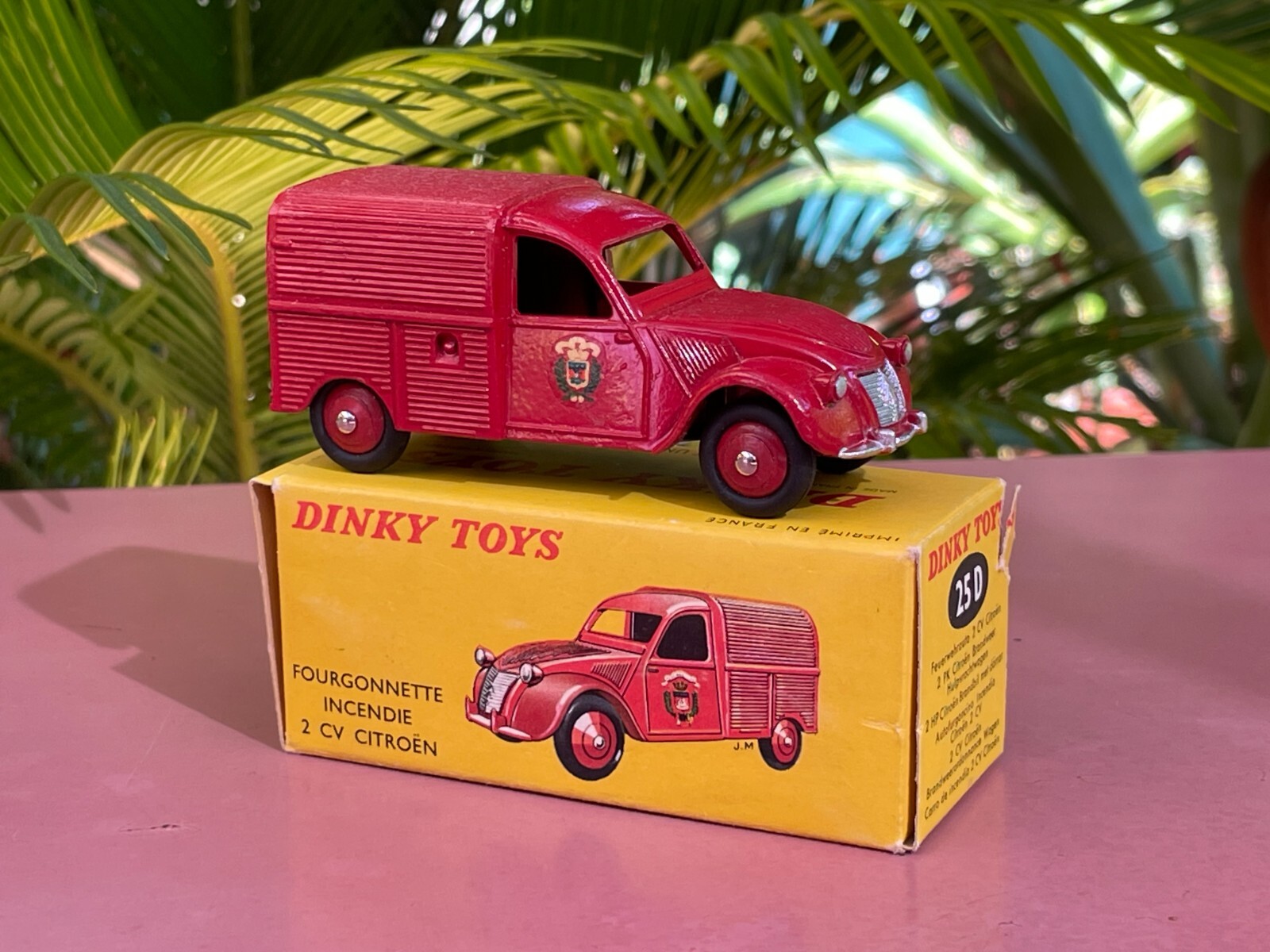 Dinky 25CG, Citroen 1200KG (Cibie) - Free Price Guide & Review