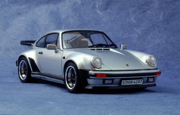 Tamiya 1/24 Model Kit Porsche 911 Turbo '88 ( 930 ) from Japan