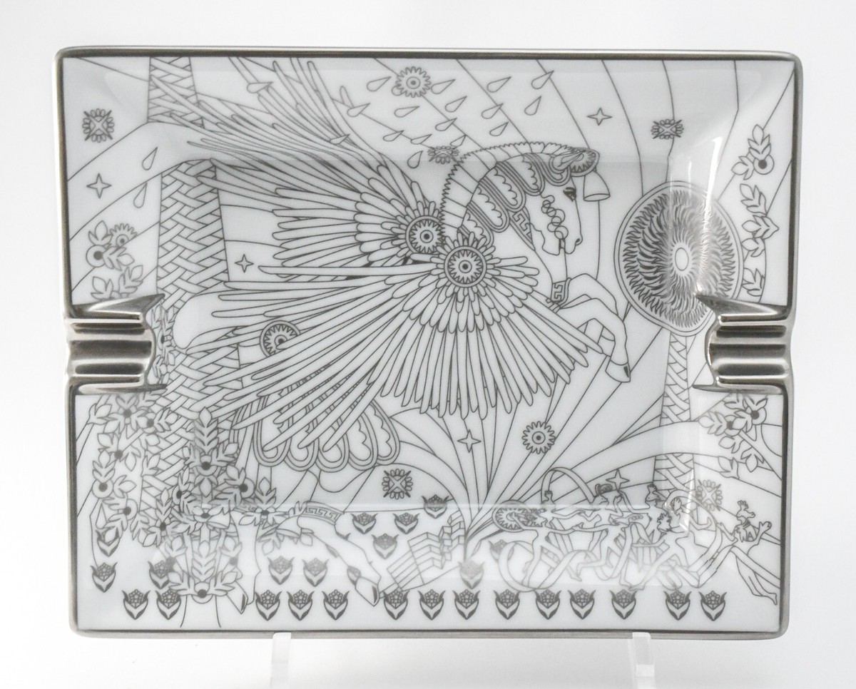 Hermes La Source de Pegase Change tray white silver Ashtray