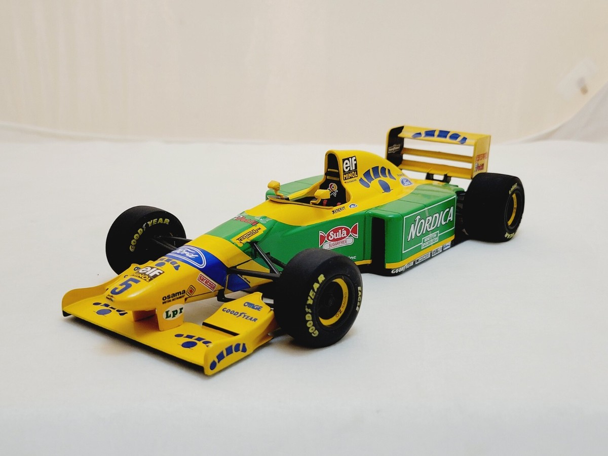 Minichamps1 18 BENETTON Ford B193 Michael Schumacher Winner