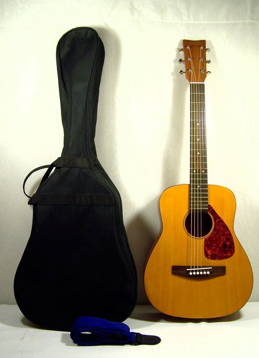 Yamaha FG-Junior JR1 Red Label Acoustic Guitar, Case, Strap - Good