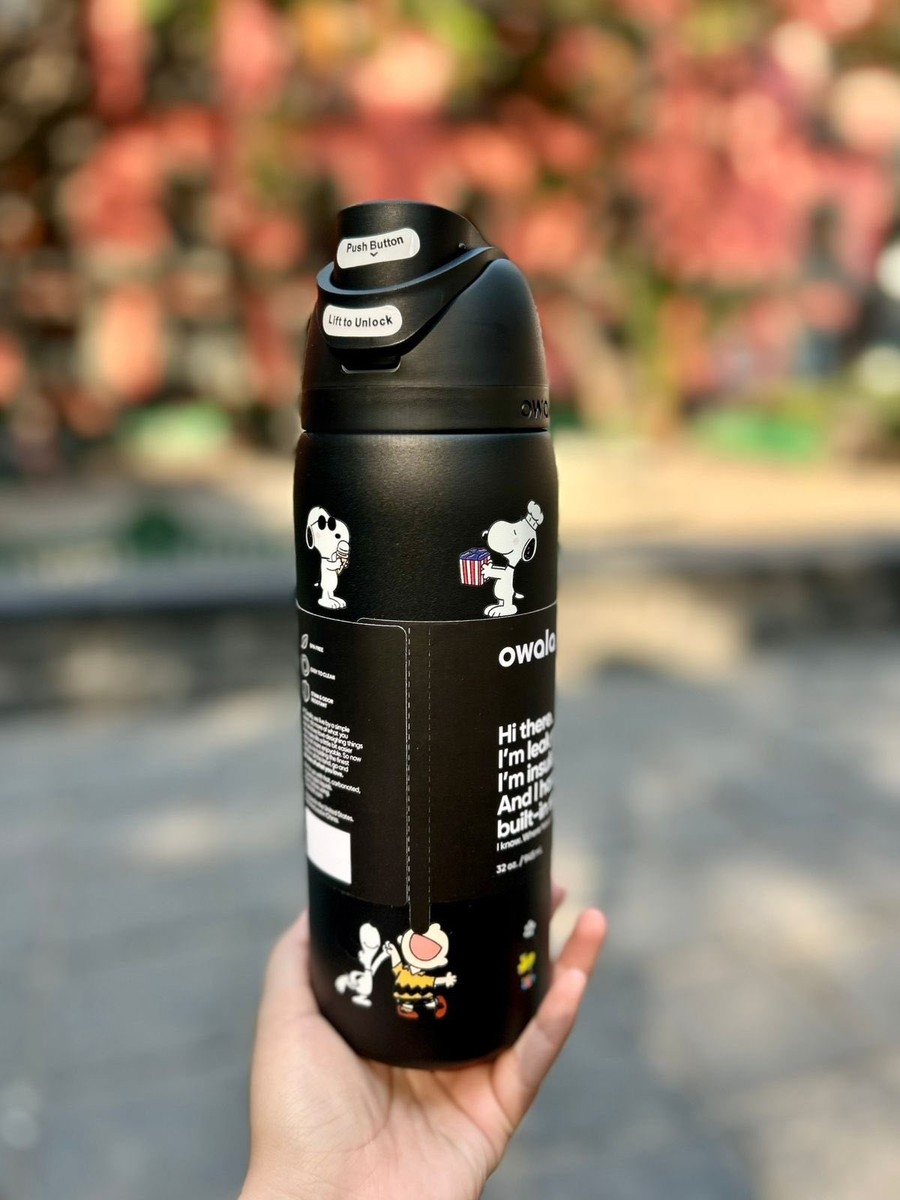 Snoopy Owala 32oz Black Water Bottle Stainless Steel Exclusive