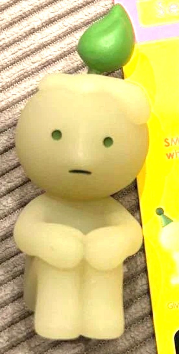 SMISKI Birthday Series Secret Candle Mini Figure Toy Japan