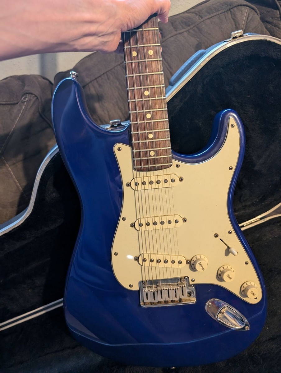 USA 1994 Fender Stratocaster Guitar 40TH Anniversary Midnight Blue