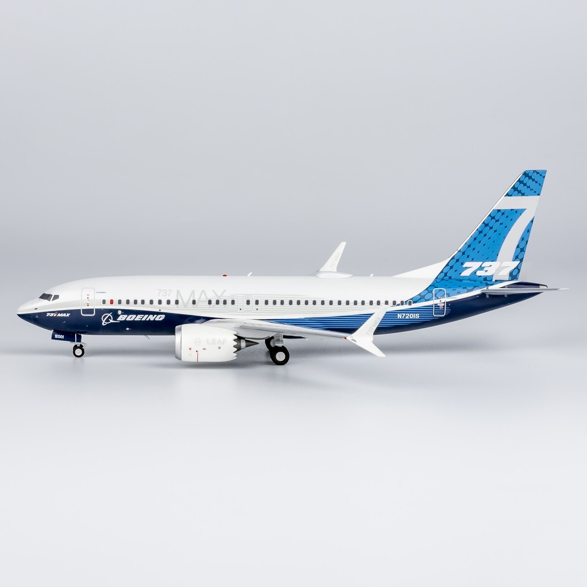 1:200 NG Model BOEING 737 MAX 7 Passenger Aircraft Plane Diecast
