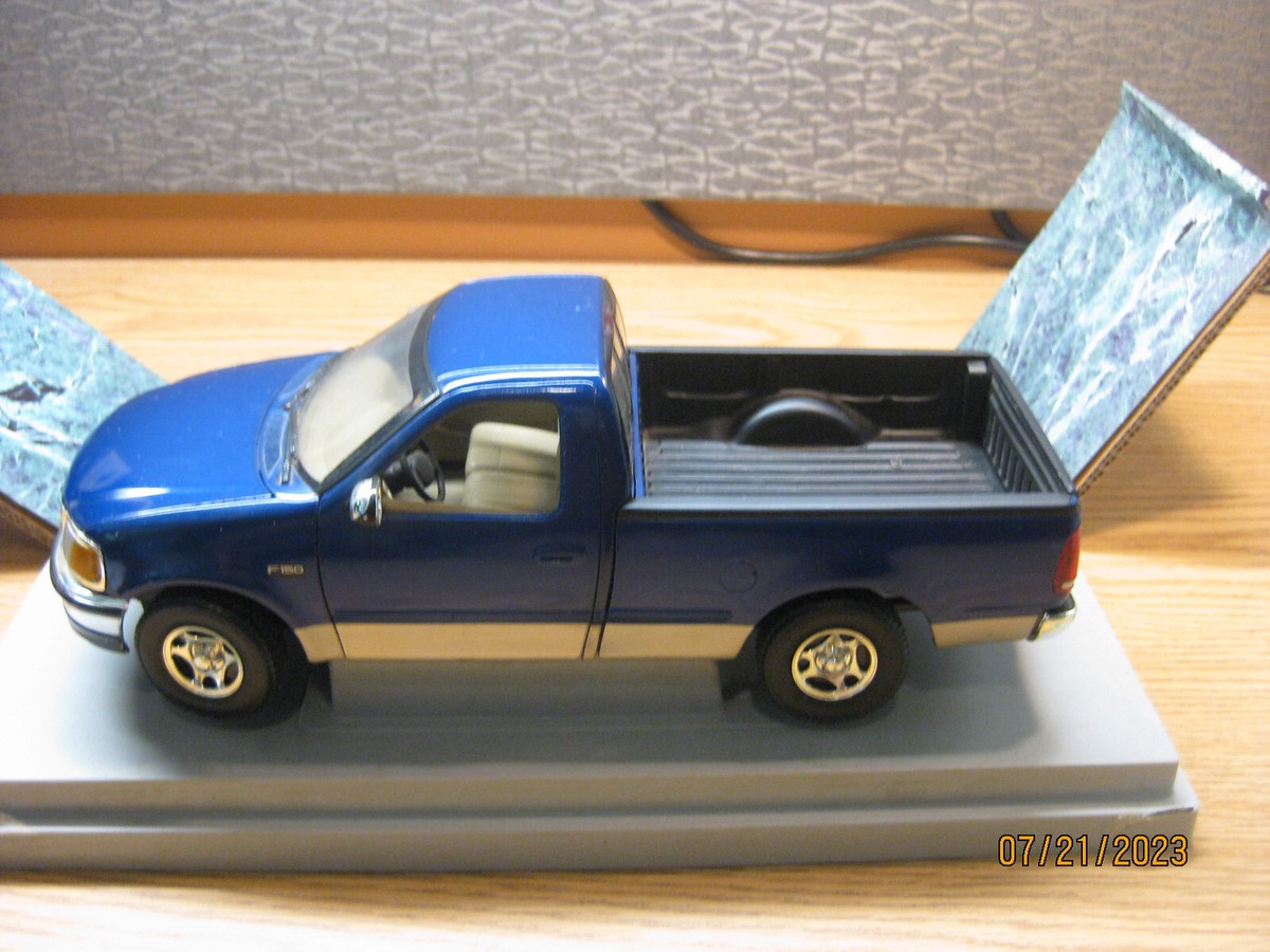 1/18 1997 FORD F-150 XLT PICK-UP , BLUE (2) , ERTL /AMERICAN
