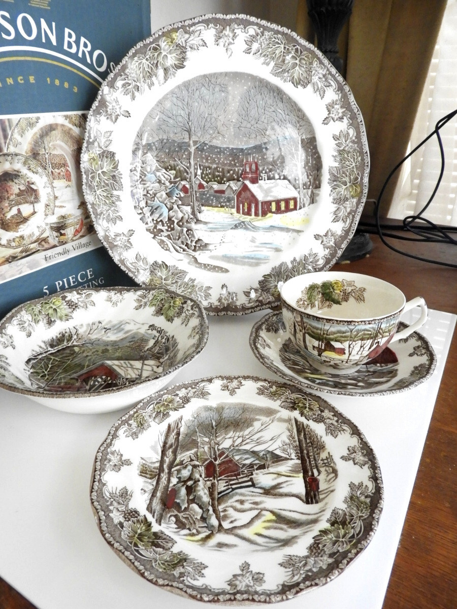 Johnson Bros FRIENDLY VILLAGE 5 Pc Place Setting MADE IN ENGLAND