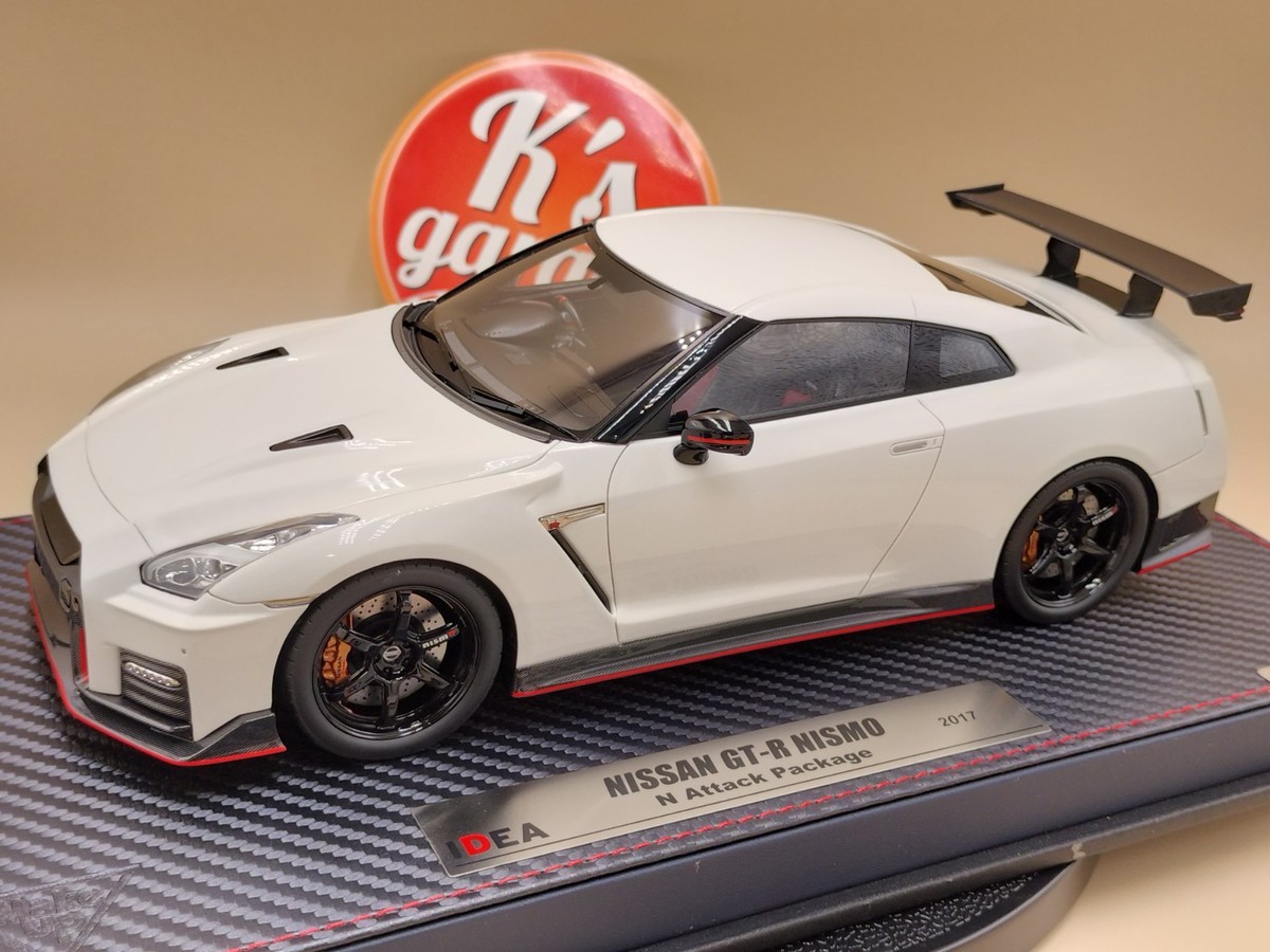 やまちゃん専用 1/18 GT094 GT-R Nismo White ミニカー Kyosho 1:18