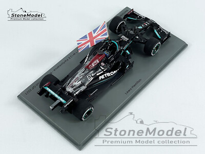 Mercedes F1 W12 44 Lewis Hamilton British 2021 Winner with Flag 1