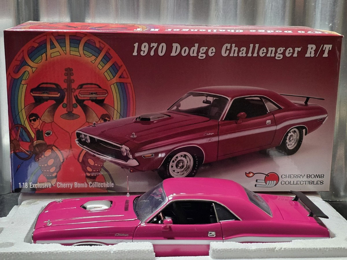 YCID Cherry Bomb 1970 Dodge Challenger R/T 1:18 Scale Diecast