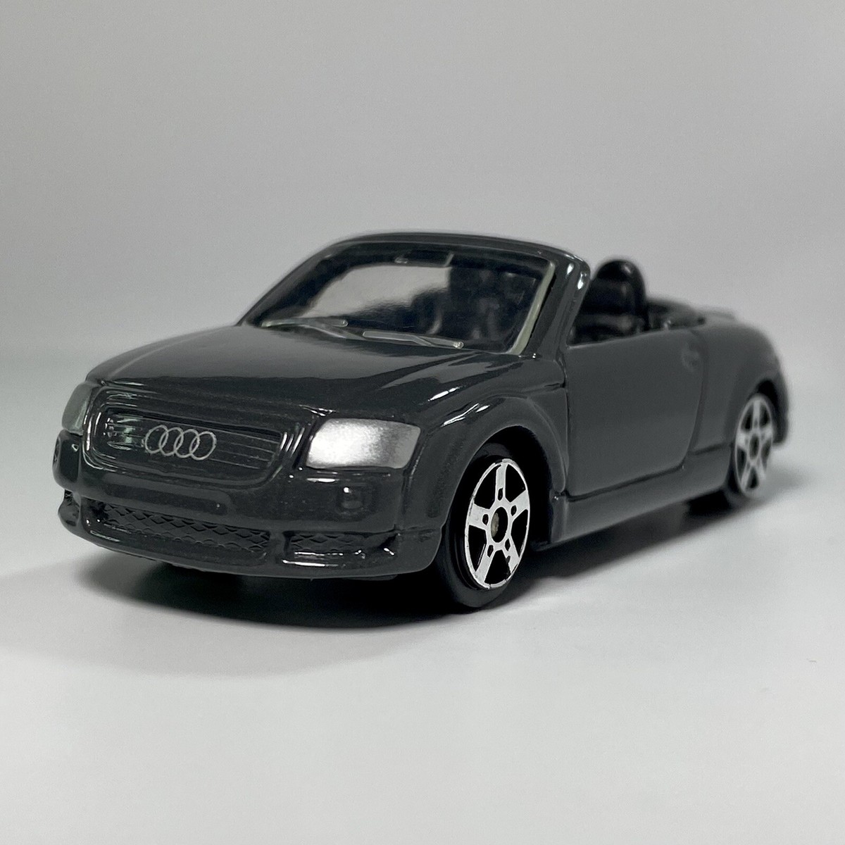 Maisto Audi TT Roadster 1:64 Diecast Car Mint Condition Dark Gray