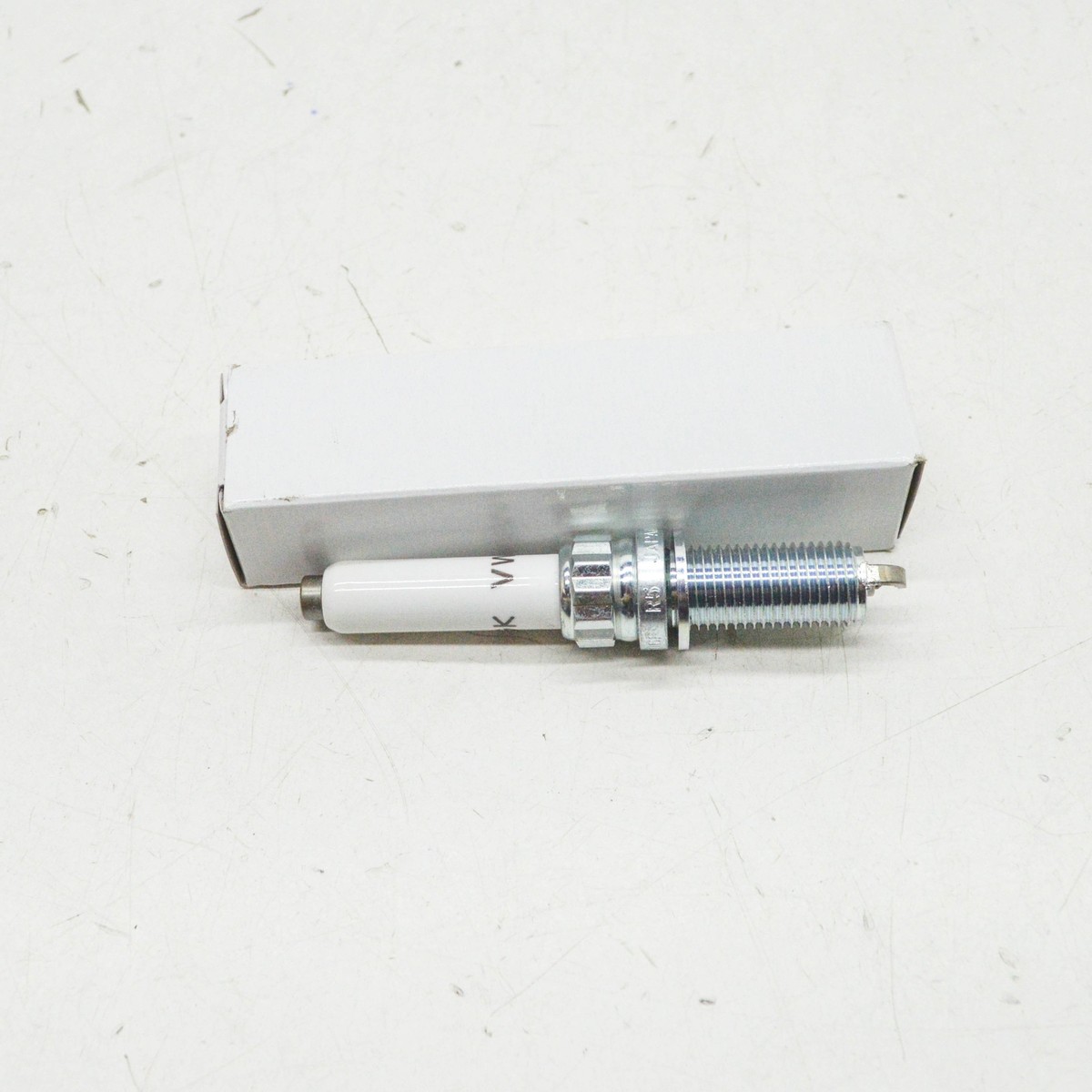 PORSCHE PANAMERA 971 Ignition Spark Plug 9A790560150 NEW GENUINE