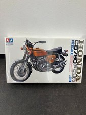 Honda CB750 Four Kit - Tamiya 16001 | kingshobby.com