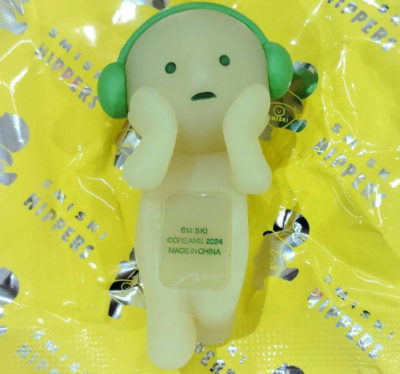 SMISKI HIPPERS series Secret Figure Glow in the Dark Japan 2024