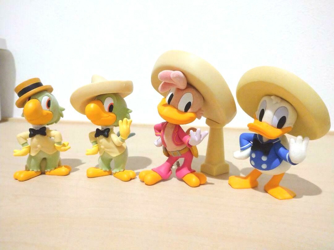 Fluffy Puffy 4 Figure Set Donald Jose Panchito 3 Caballeros Bandai