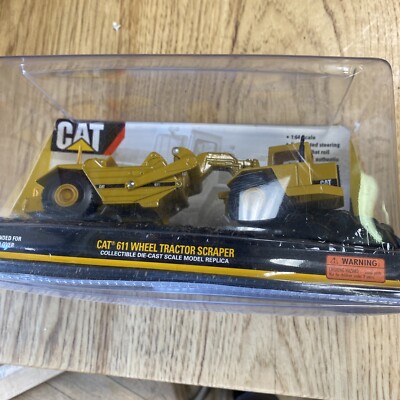 Norscot Scale Models CAT 611 Wheel Tractor Scraper 1:64 Scale