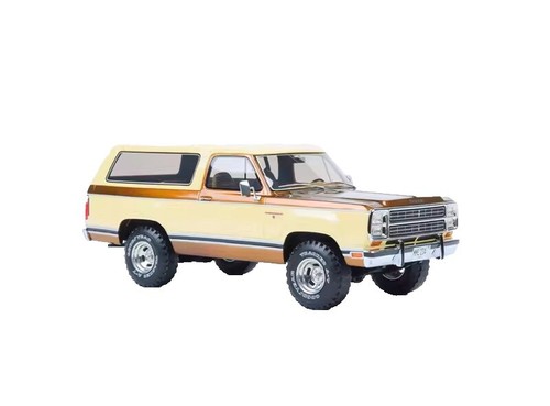 BoS 1976 Cadillac Eldorado Light Blue / White Roof LE 252pcs 1:18