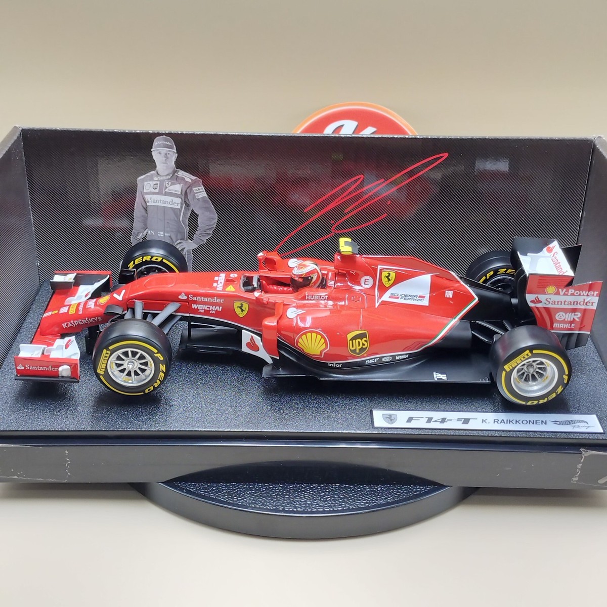 Hot Wheels Racing 1/18 Ferrari F14-T 2014 Kimi Raikkonen #7 BLY68