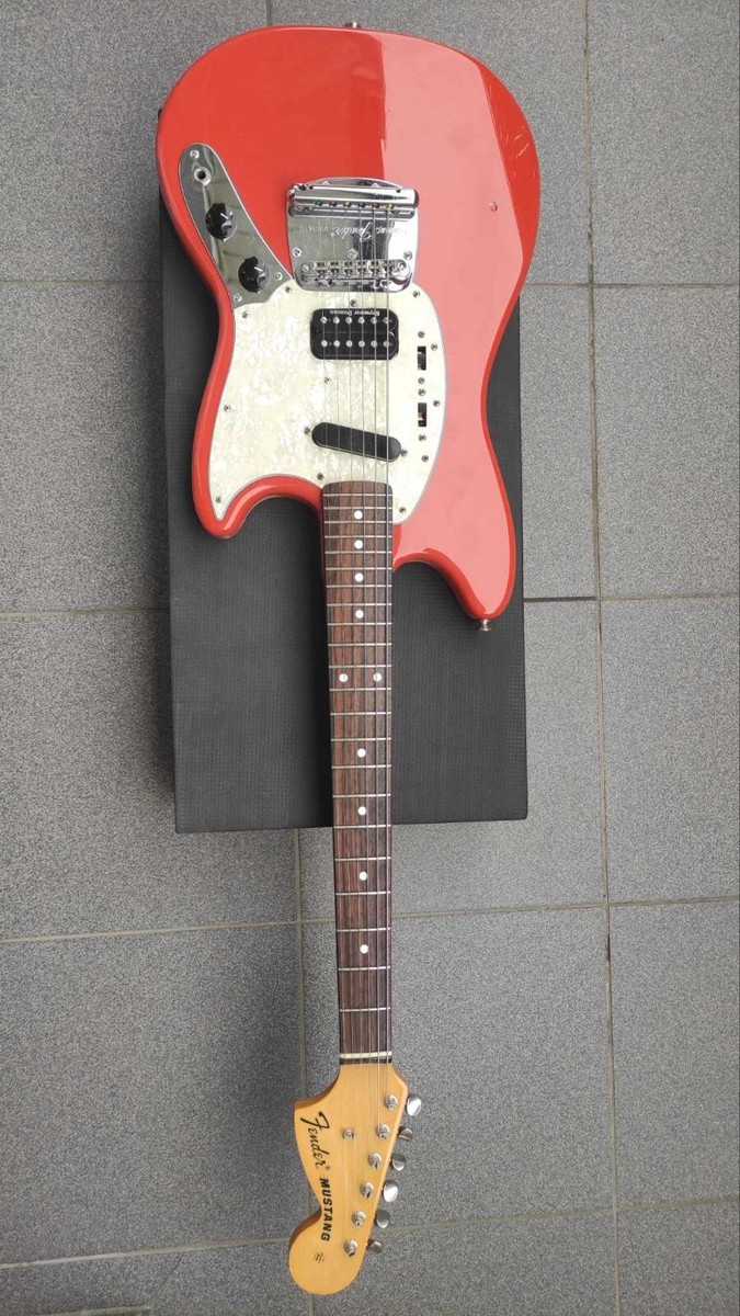 Fender Kurt Cobain Signature Mustang Fiesta Red 2012 | eBay