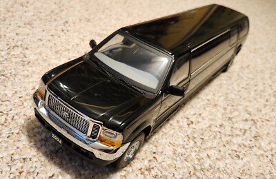 1/18 Sunstar Ford Excursion Limousine Black | Excellent & Rare