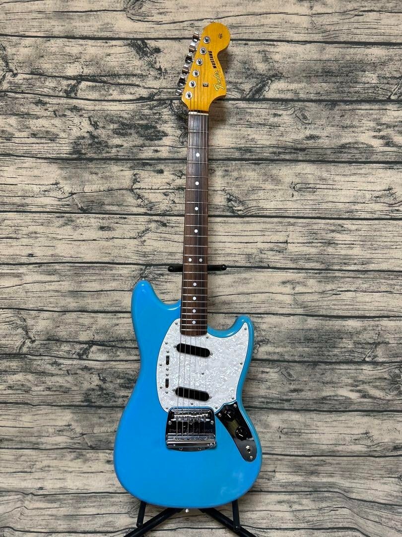 Fender Mustang Daphne Blue Electric Guitar Musical Instruments
