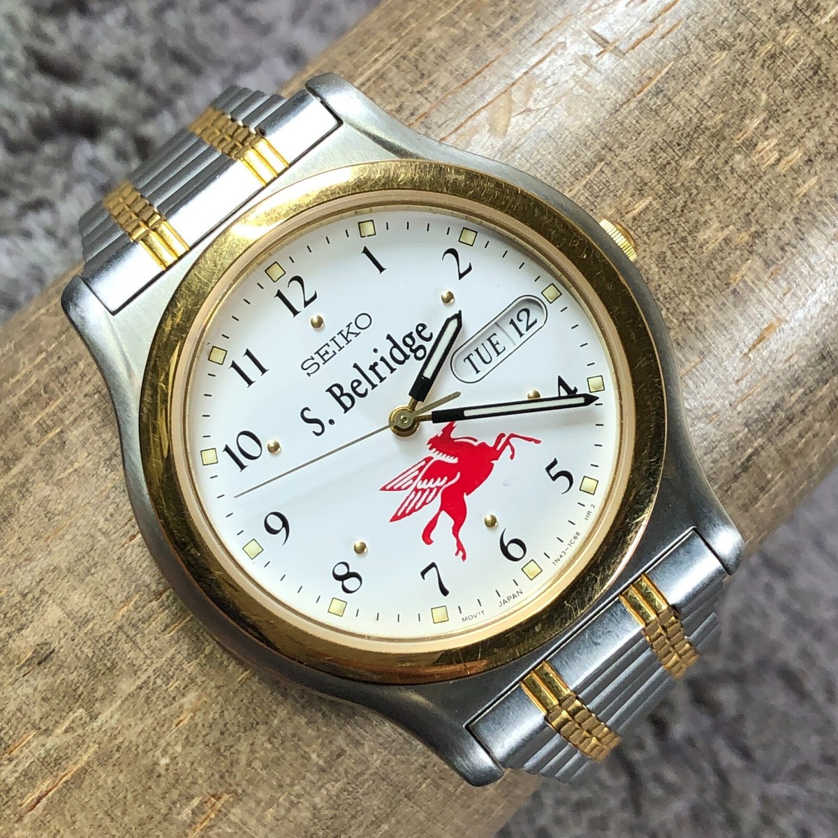 Seiko Men 7N43-7B19 Mobil Gas Pegasus S. Belridge 36mm Watch 7 1/4