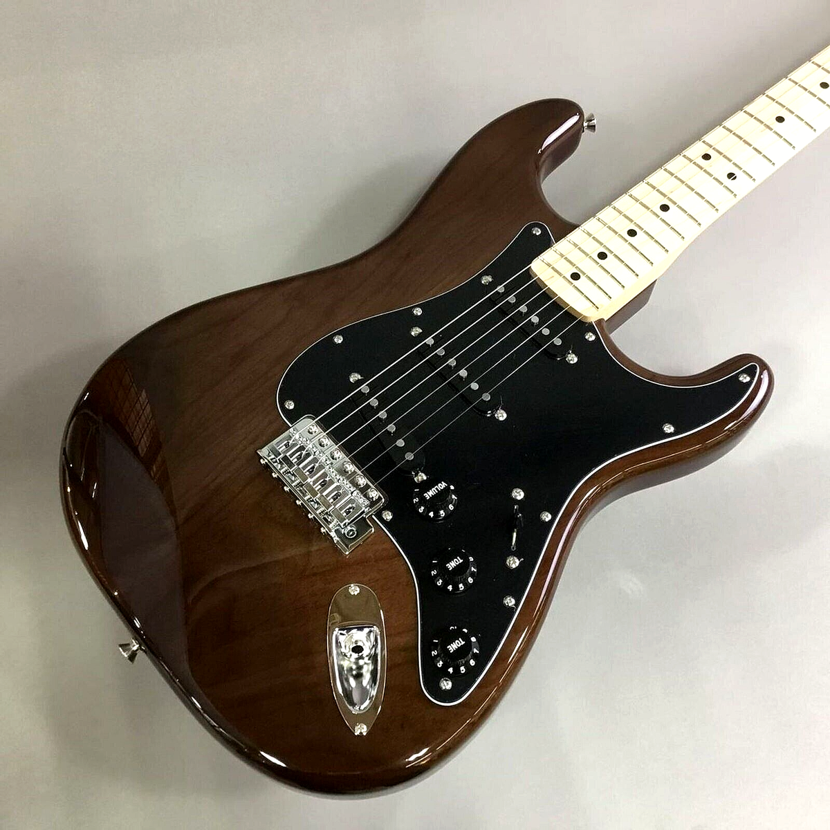 Fender FSR Collection Made in Japan Traditional 70s Stratocaster