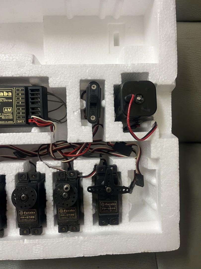 Futaba FP-6MRK 6CH Radio Control Transmitter w/ 3 Servos S-128