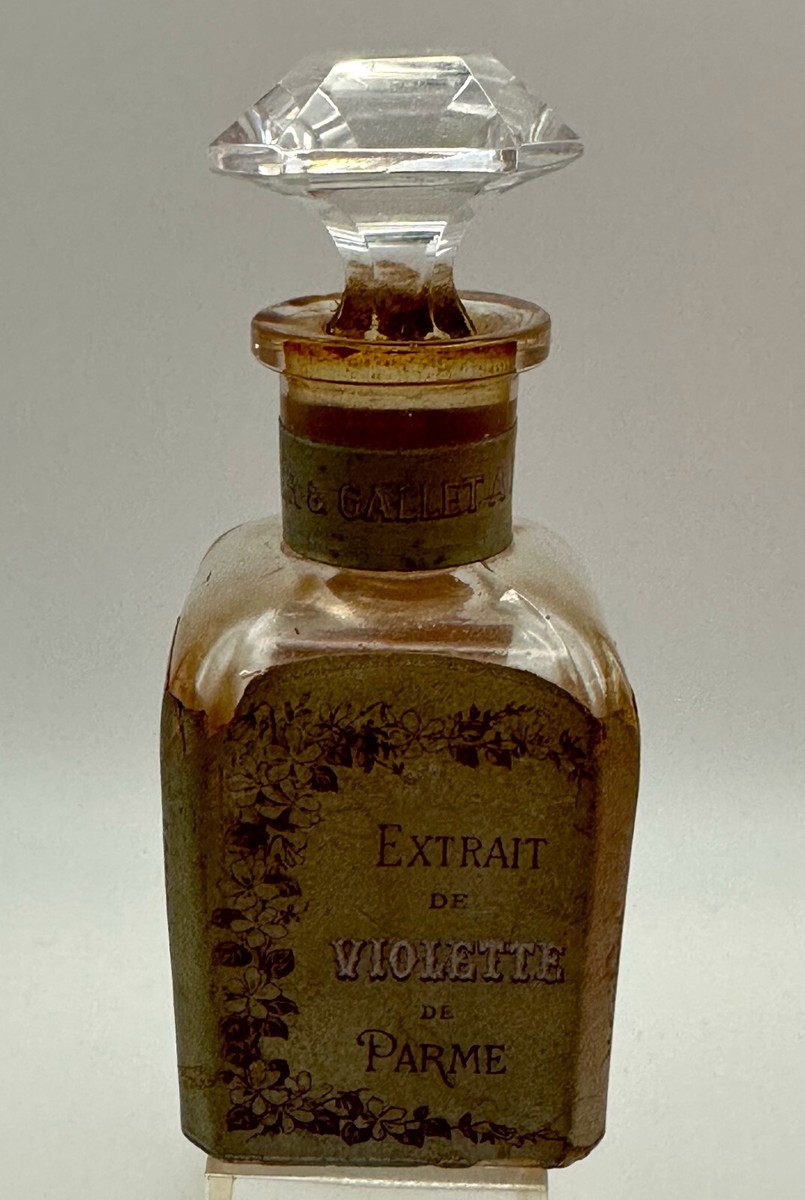 Vintage Roger & Gallet Eau de Toilette bottle Vera -Violette Paris