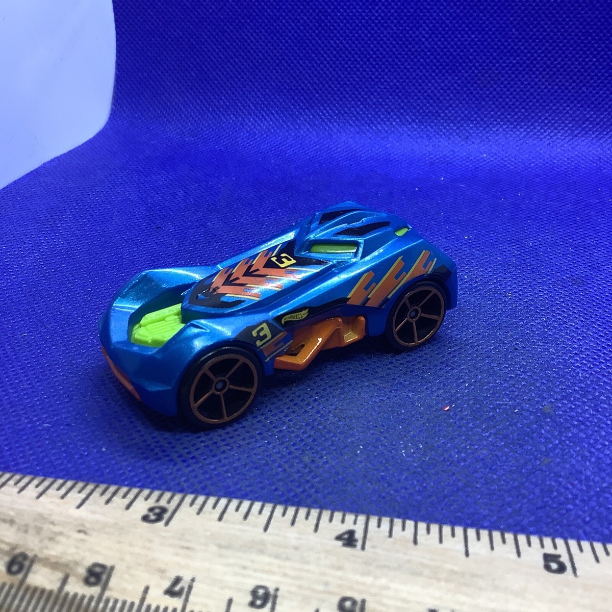 2014 Mattel Hot Wheels RD-03 Race Car, Blue With Orange & Lime