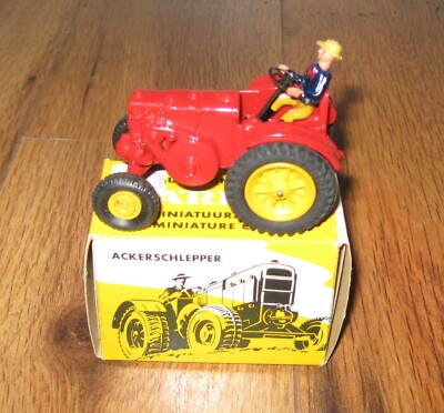 Marklin 8029 Ackerschlepper Farm Tractor with Driver Western